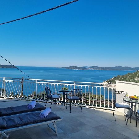Holiday Home Трстено Экстерьер фото