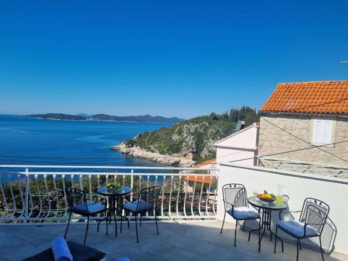 Holiday Home Трстено Экстерьер фото