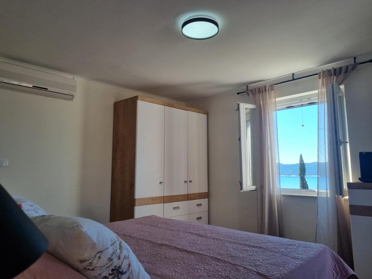 Holiday Home Трстено Экстерьер фото