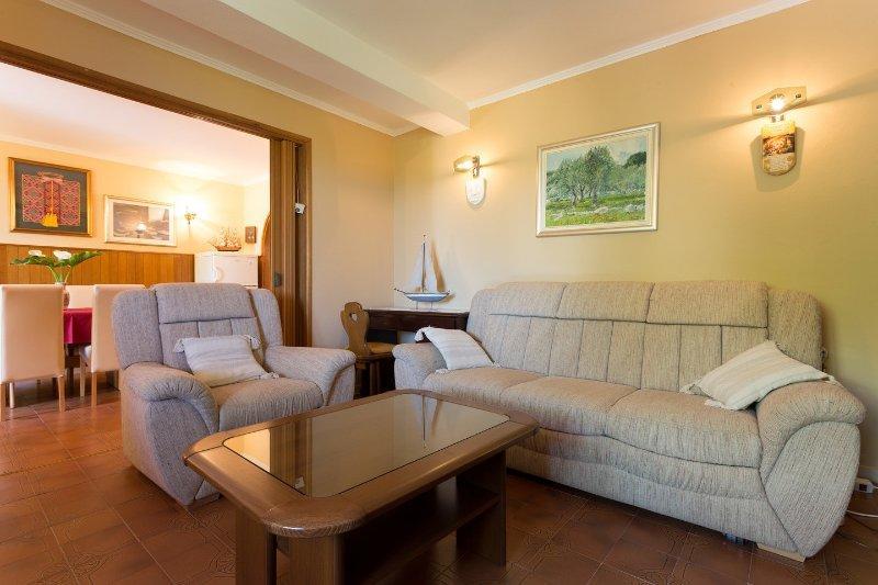 Holiday Home Трстено Экстерьер фото