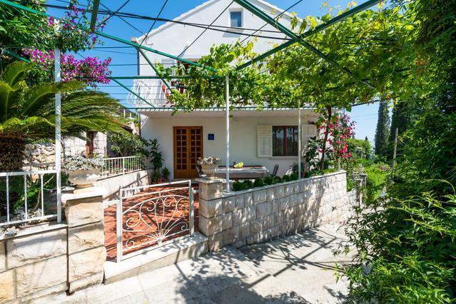 Holiday Home Трстено Экстерьер фото
